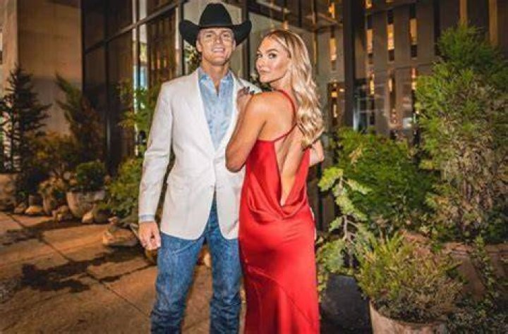 Lonzell Hill Biography, Age, Height, Wife, Net Worth, Family