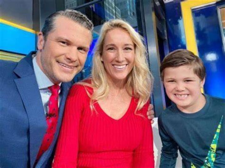 Peter Askin Biography, Age, Height, Wife, Net Worth, Family