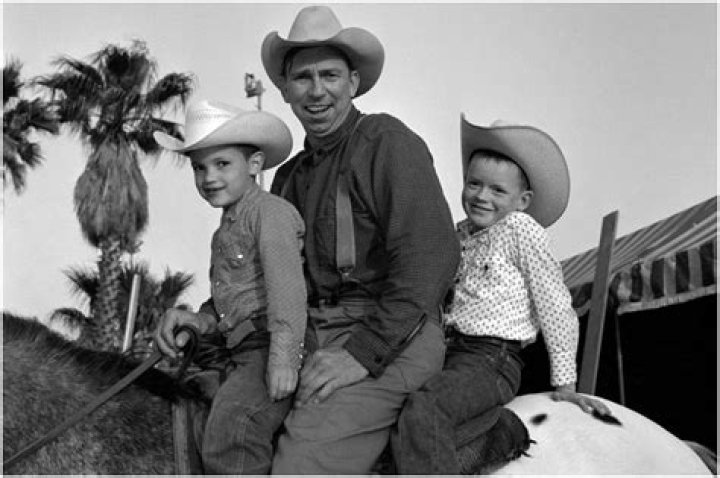 Slim Pickens Biography, Age, Height, Wife, Net Worth, Family